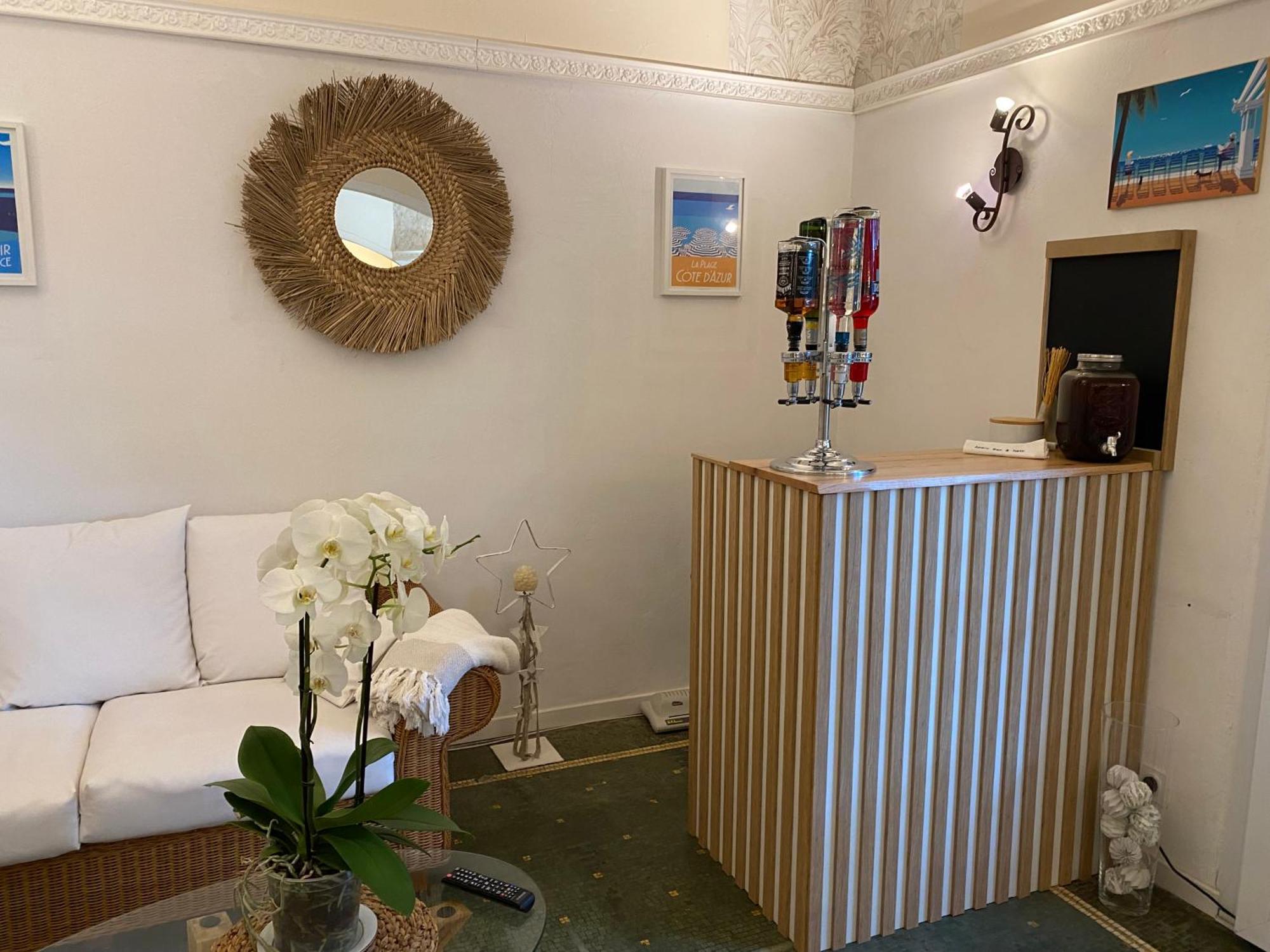 Logis Hotel Villa Victorine Ницца Экстерьер фото