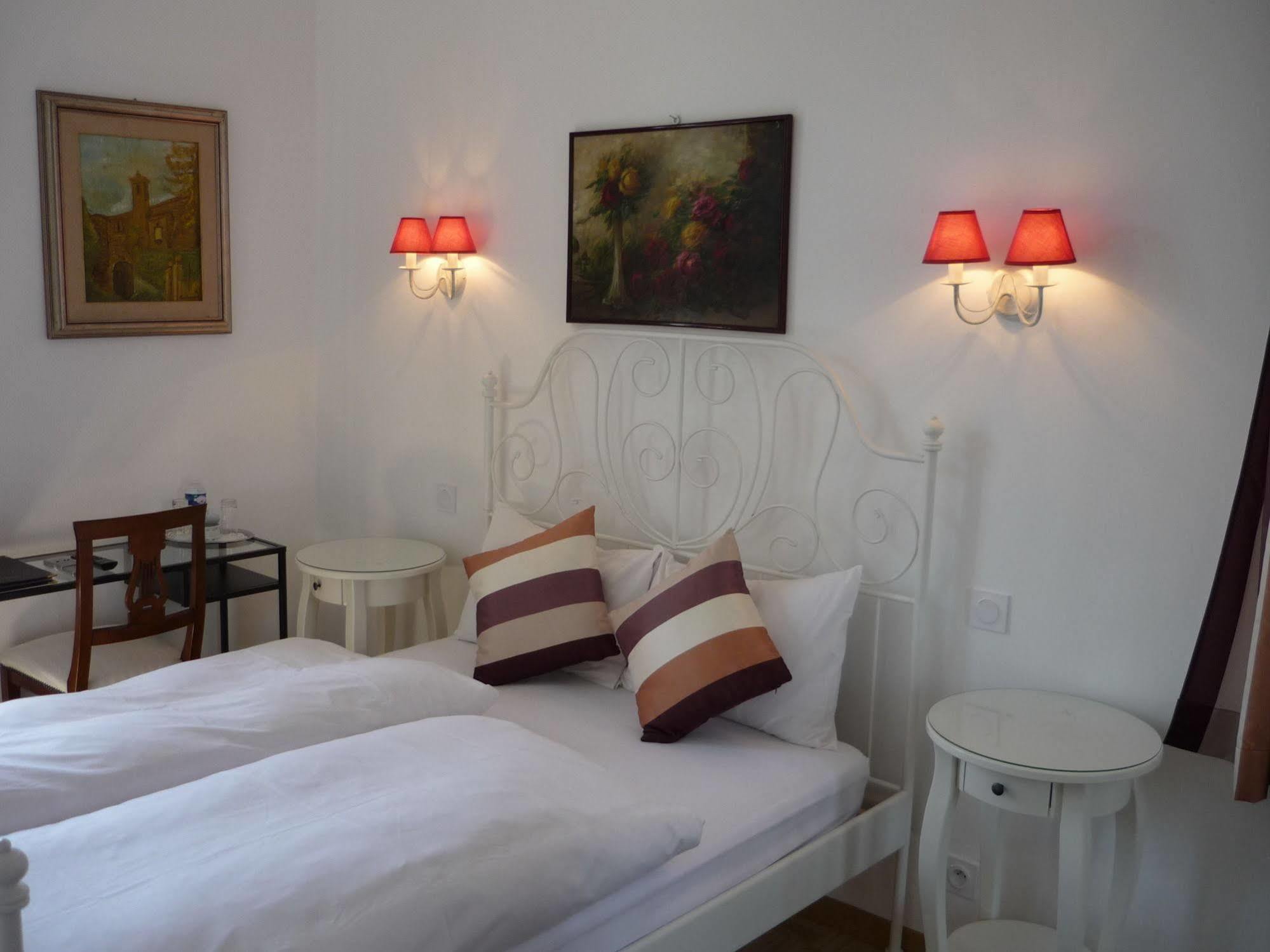 Logis Hotel Villa Victorine Ницца Экстерьер фото